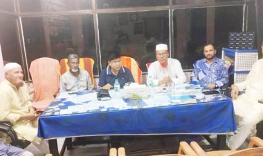 লালমোহনে ব্যবসায়ী সমিতির নেতৃবৃন্দের সঙ্গে অতিরিক্ত পুলিশ সুপারের মতবিনিময়