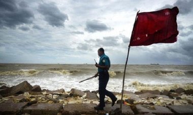 দেশের চার বন্দরে ৩ নম্বর সতর্কতা সংকেত