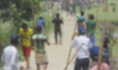 টমটম ভাড়া নিয়ে দুই গ্রামবাসীর রক্তক্ষয়ী সংঘর্ষ!