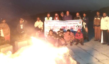 তজুমদ্দিনে ৭ জেলে আটক, আগুনে পুড়িয়ে অবৈধ জাল ধ্বংস