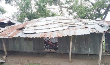 বছরের পর বছর যায়, তবুও হয় না একটি পাকা ভবন