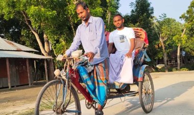 রিকশার প্যাডেলে ঘুরে ইউপি সদস্যের সংসারের চাকা