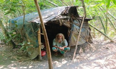 জঙ্গলের খুপরিতেই ১৭ বছর পার