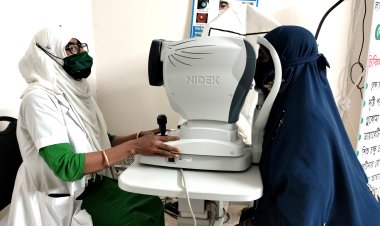 প্রতিদিন লালমোহন উপজেলা স্বাস্থ্য কমপ্লেক্সে বিনামূল্যে উন্নত চক্ষু চিকিৎসা সেবা