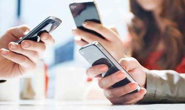 দেশে ইন্টারনেট ৪৩ দশমিক ৬ শতাংশ এবং স্মার্টফোন ব্যবহারকারী ৬৩ দশমিক ৩ শতাংশ