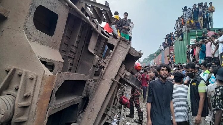 ভৈরবে দুই ট্রেনের সংঘর্ষ, নিহত ২৪