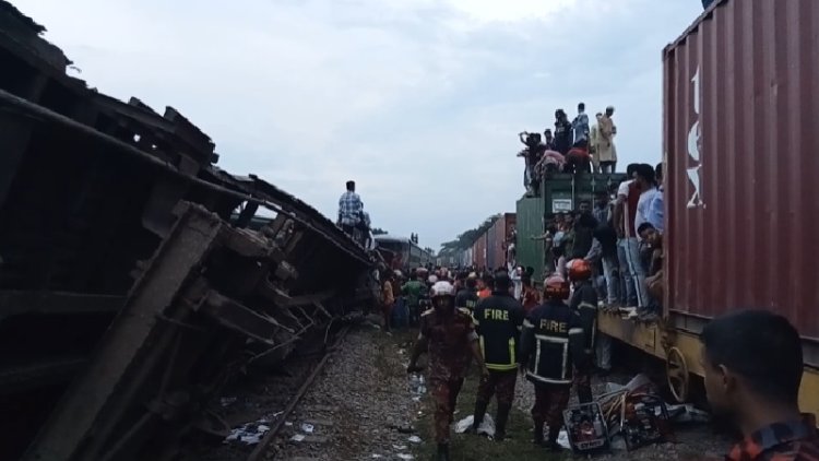 ভৈরবে ট্রেন দুর্ঘটনা: যা বলছেন প্রত্যক্ষদর্শীরা