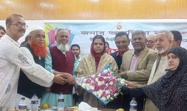 লালমোহনে উপজেলা নির্বাহি অফিসারকে বদলি জনিত বিদায় সংবর্ধনা