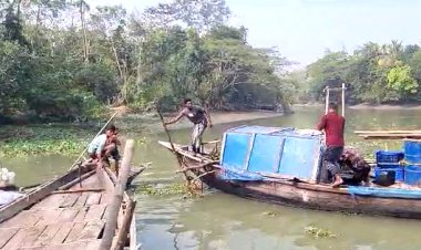লালমোহনে জেলেদের হামলার শিকার অভিযানকারী দল