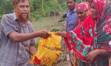 চরফ্যাশনে ঘূর্ণিঝড় রেমালের প্রভাবে ক্ষতিগ্রস্তদের মাঝে পরিবার উন্নয়ন সংস্থার ত্রাণ বিতরণ