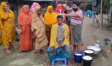 স্ত্রী তালাক দেওয়ায় দেড় মণ দুধ দিয়ে গোসল করলেন স্বামী