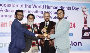 ‘হিউম্যান রাইটস্ পিস অ্যাওয়ার্ড’ পেলেন লালমোহনের সবুজ