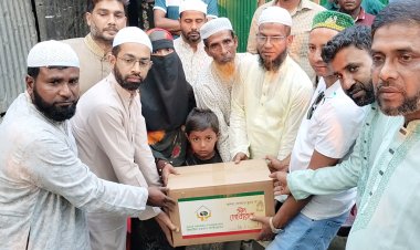 লালমোহনে শহিদ পরিবারের মাঝে তারেক রহমানের পক্ষে ঈদ উপহার বিতরণ