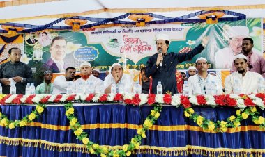 লালমোহনের ফরাজগঞ্জ ইউনিয়ন বিএনপির উদ্যোগে ইফতার মাহফিল